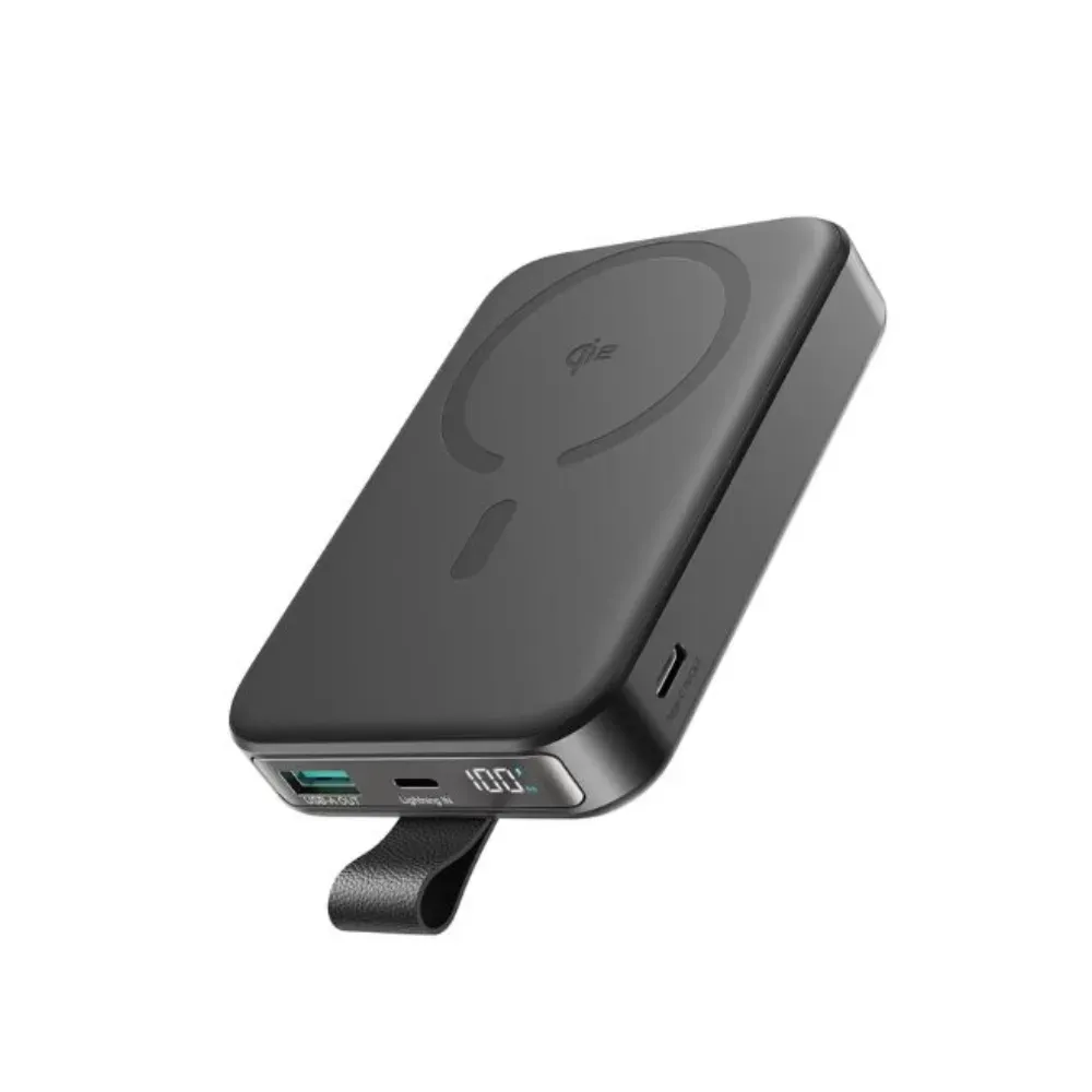 Joyroom JR-PBM11 premium pocket size 10000mAh magnetic wireless power bank with integrated metal foldable kickstand 22.5W fast wired output smart digital percentage status display screen front view matte finish structure